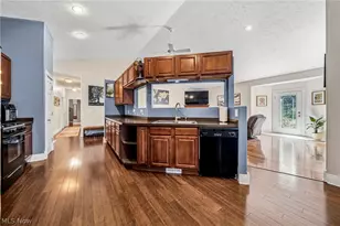11370 Prouty Rd, Concord Twp, OH 44077 - Photo 9