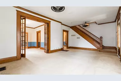 930 Forest Avenue, Zanesville, OH 43701 - Photo 9