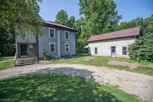 1685 N Orchard Rd NE, Bolivar, OH 44612 - Photo 3