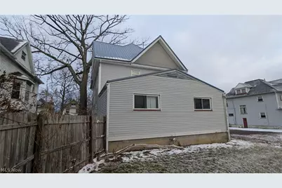 826 Michigan, Youngstown, OH 44505 - Photo 3