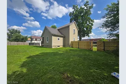 416 W Pennsylvania Avenue, Sebring, OH 44672 - Photo 5