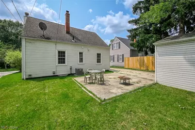 2751 Valley Road, Cuyahoga Falls, OH 44223 - Photo 27