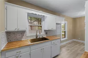 2371 Greensburg Rd, Green, OH 44720 - Photo 5
