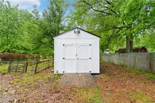 2371 Greensburg Rd, Green, OH 44720 - Photo 27