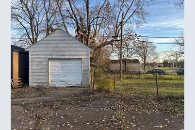 1820 Midway Avenue NE, Canton, OH 44705 - Photo 5