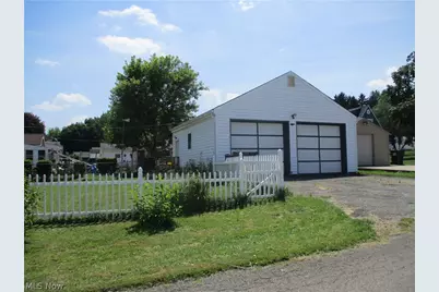 102 Parkgate Avenue, Austintown, OH 44515 - Photo 9