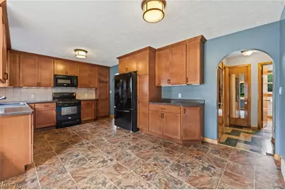 1409 Elm Grove Avenue, Akron, OH 44312 - Photo 7