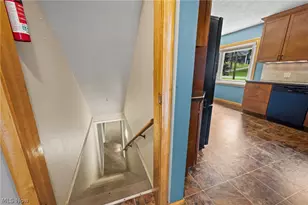 1409 Elm Grove Ave, Akron, OH 44312 - Photo 17