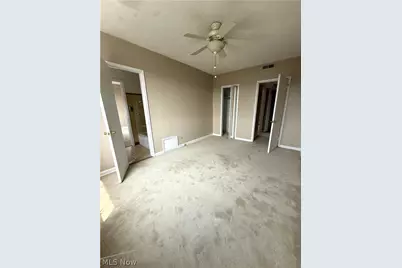 19015 Van Aken Boulevard, Huber Heights, OH 44122 - Photo 11