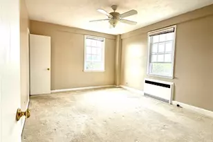 19015 Van Aken Blvd, Huber Heights, OH 44122 - Photo 5