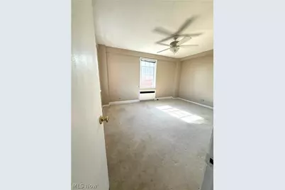 19015 Van Aken Boulevard, Huber Heights, OH 44122 - Photo 13
