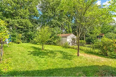 2337 22nd Street SW, Akron, OH 44314 - Photo 25