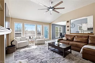 8913 Isabelle Ln, Macedonia, OH 44056 - Photo 9