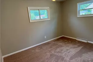 940 Oakwood Dr, Elyria, OH 44035 - Photo 11