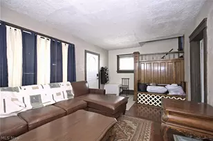 1375 Hart St, Akron, OH 44306 - Photo 7