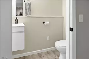 8173 Spencer Ave NW, North Canton, OH 44720 - Photo 25