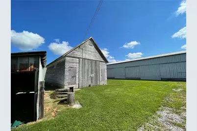 8279 Baumhart Road, Vermilion, OH 44089 - Photo 11
