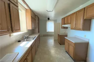 8279 Baumhart Rd, Vermilion, OH 44089 - Photo 13