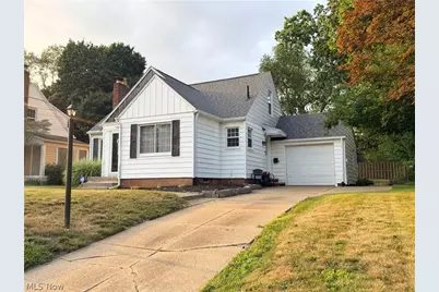 2007 32nd Street NW, Canton, OH 44709 - Photo 3