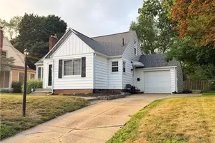 2007 32nd St NW, Canton, OH 44709 - Photo 3