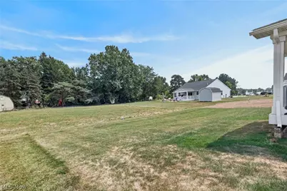 302 Ridgewater Drive, Elyria, OH 44035 - Photo 29