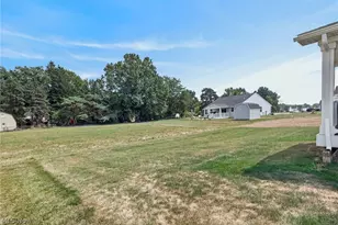 302 Ridgewater Dr, Elyria, OH 44035 - Photo 29