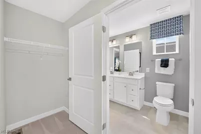 302 Ridgewater Drive, Elyria, OH 44035 - Photo 19