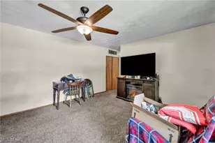 4805 Mapleview Dr, Vermilion, OH 44089 - Photo 9