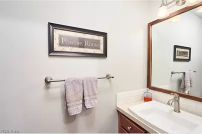 12399 Bridgemont Avenue NW, Uniontown, OH 44685 - Photo 13