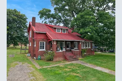 412 Oakwood Drive, Cadiz, OH 43907 - Photo 1
