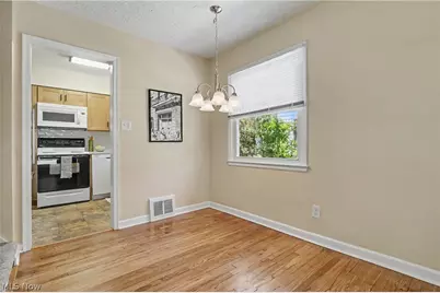 2554 23rd Street, Cuyahoga Falls, OH 44223 - Photo 7