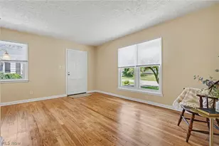 2554 23rd St, Cuyahoga Falls, OH 44223 - Photo 9