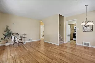 2554 23rd St, Cuyahoga Falls, OH 44223 - Photo 5