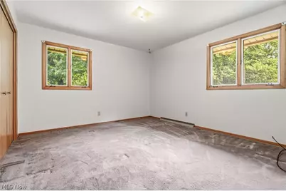 1129 Oak Tree Road, Akron, OH 44320 - Photo 17