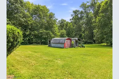 1129 Oak Tree Road, Akron, OH 44320 - Photo 25