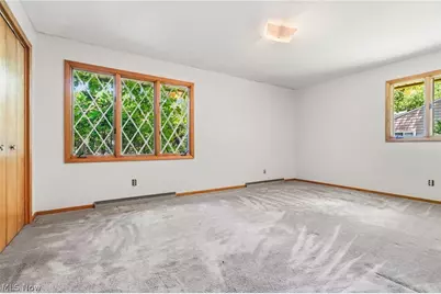 1129 Oak Tree Road, Akron, OH 44320 - Photo 19