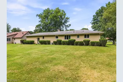 1129 Oak Tree Road, Akron, OH 44320 - Photo 27