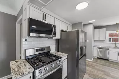 16809 Scottsdale Boulevard, Huber Heights, OH 44120 - Photo 9