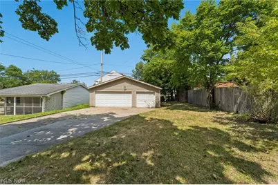 16809 Scottsdale Boulevard, Huber Heights, OH 44120 - Photo 5