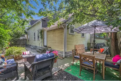 852 Starkweather, Loveland, OH 44113 - Photo 29