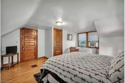 852 Starkweather, Loveland, OH 44113 - Photo 17