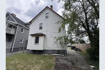 11205 Continental Avenue, Loveland, OH 44104 - Photo 3
