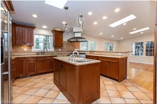 2685 Rocklyn Rd, Huber Heights, OH 44122 - Photo 9