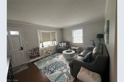 706 Shannon Avenue, Cuyahoga Falls, OH 44221 - Photo 3