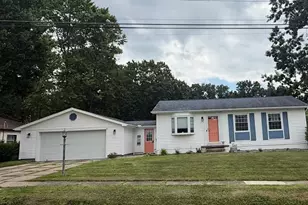 706 Shannon Ave, Cuyahoga Falls, OH 44221 - Photo 1