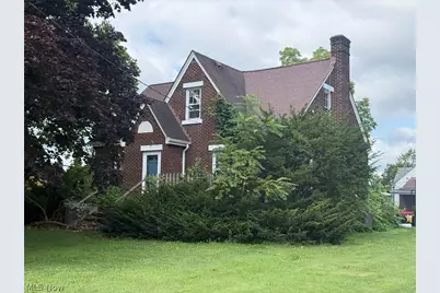 800 Tenney Avenue, Campbell, OH 44405 - Photo 1