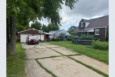 800 Tenney Avenue, Campbell, OH 44405 - Photo 5
