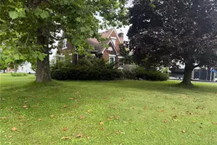 800 Tenney Ave, Campbell, OH 44405 - Photo 3