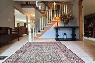 2867 Mapleview Ln, Avon, OH 44011 - Photo 3