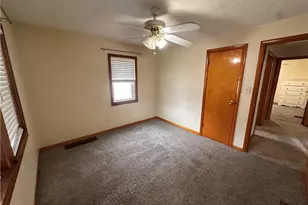 2636 Hollywood Blvd, Steubenville, OH 43952 - Photo 5